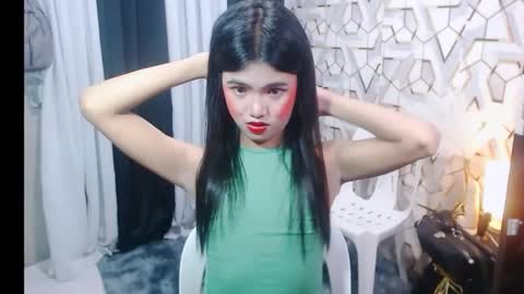 Snapshot of amazingjhanna chatting on 12.24.24 amazingjhanna online show from 12.24.24