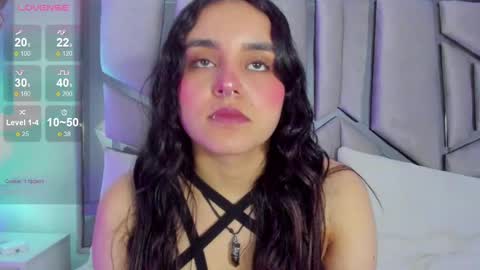 Snapshot of ambar_devon chatting on 02.21.25 online show from 02.21.25