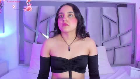 Snapshot of ambar_devon chatting on 02.25.25 online show from 02.25.25