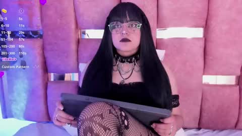 Snapshot of ambar_devon chatting on 09.19.25 online show from 09.19.25