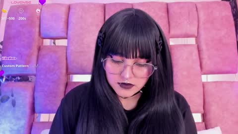 Snapshot of ambar_devon chatting on 09.22.25 online show from 09.22.25