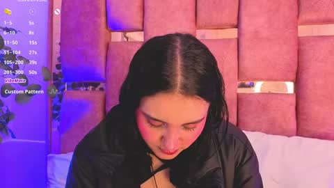 Snapshot of ambar_devon chatting on 11.29.25 online show from 11.29.25