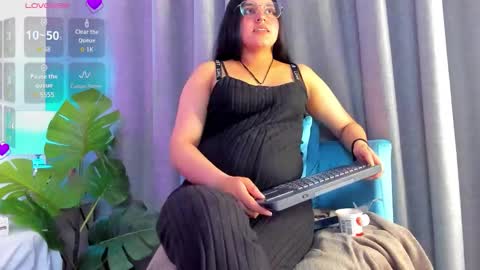 Snapshot of ambar_devon chatting on 02.27.26 online show from 02.27.26