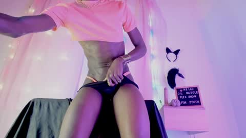 Snapshot of ambar_fitness88 chatting on 01.03.25 Ambar fitness88 online show from 01.03.25