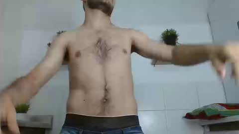 Snapshot of ambar_mds chatting on 09.12.25 Sebas online show from 09.12.25