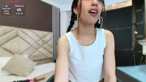 Ambar Ross online show from 12.15.24