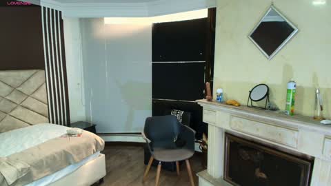 Ambar Ross online show from 01.16.25