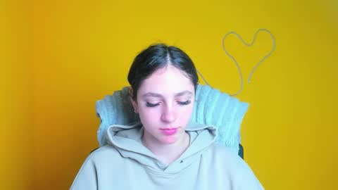 Snapshot of amber__r chatting on 04.10.26 Amber online show from 04.10.26