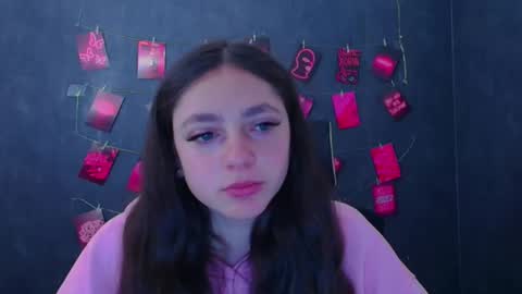 Snapshot of amber__r chatting on 04.13.26 Amber online show from 04.13.26