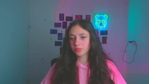 Snapshot of amber__r chatting on 04.23.26 Amber online show from 04.23.26