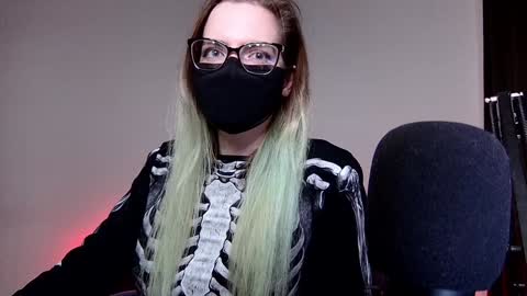 Snapshot of amber_candyfloss chatting on 12.02.24 Amber non-nude model online show from 12.02.24