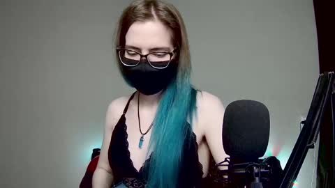 Snapshot of amber_candyfloss chatting on 12.30.24 Amber non-nude model online show from 12.30.24