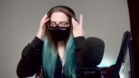 Snapshot of amber_candyfloss chatting on 01.30.25 Amber non-nude model online show from 01.30.25