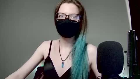 Snapshot of amber_candyfloss chatting on 02.12.25 Amber non-nude model online show from 02.12.25