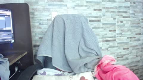 Snapshot of amber_kholin chatting on 02.02.25 scarlett online show from 02.02.25