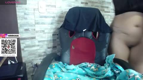 Snapshot of amber_kholin chatting on 02.17.25 scarlett online show from 02.17.25