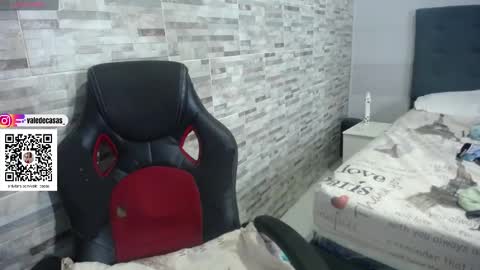 Snapshot of amber_kholin chatting on 03.10.25 scarlett online show from 03.10.25