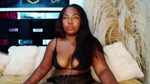 Snapshot of amberblazzee chatting on 11.07.25 Amberblazzee online show from 11.07.25