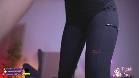 Snapshot of ambercb chatting on 11.12.25 Amber online show from 11.12.25