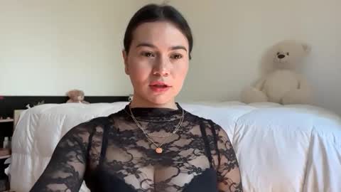 Snapshot of amberclaark chatting on 04.16.26 Yess online show from 04.16.26