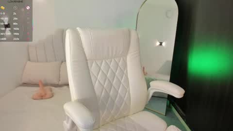 Amber  online show from 04.10.26