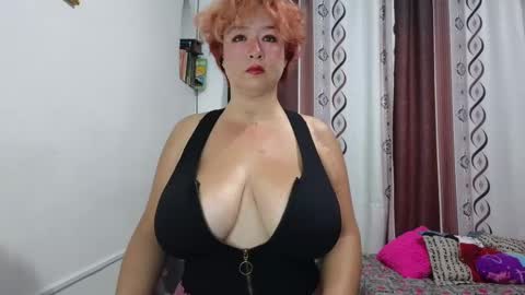 Snapshot of amberlissi chatting on 02.21.25 LISSY online show from 02.21.25