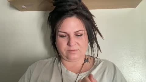 Snapshot of ambermoss7 chatting on 10.30.25 ambermoss7 online show from 10.30.25