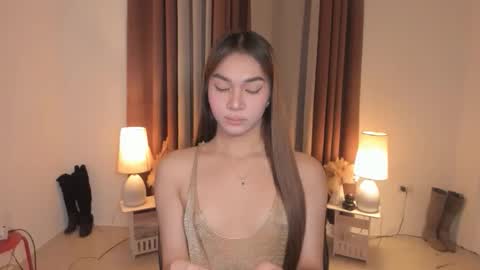 Snapshot of ambervixen69 chatting on 05.13.26 BIGCOCK AMBER online show from 05.13.26