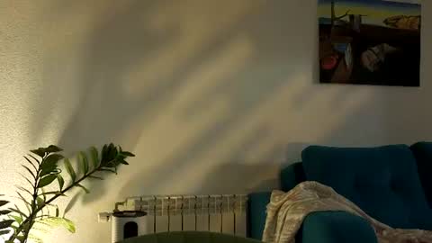 Snapshot of ambientmoon chatting on 06.29.26 Moon inst 4mbientmoon online show from 06.29.26