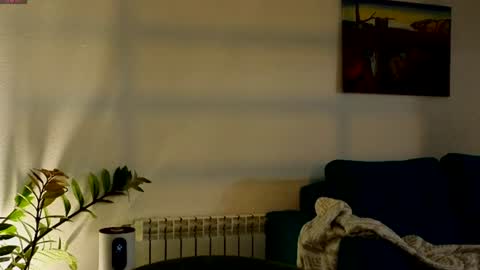 Snapshot of ambientmoon chatting on 07.23.26 Moon inst 4mbientmoon online show from 07.23.26