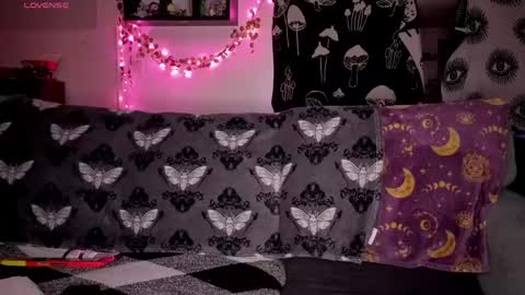 amburlicious online show from 05.18.26