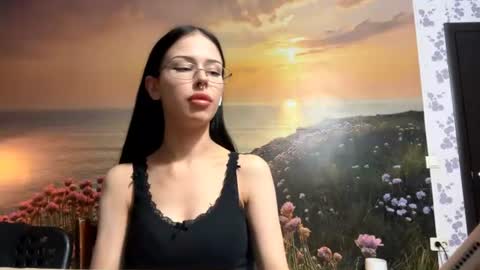 Snapshot of ameehughart chatting on 07.29.26 Kate online show from 07.29.26