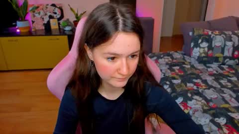 Snapshot of ameli_moon chatting on 09.20.25 Eileen online show from 09.20.25