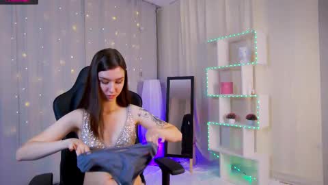 Snapshot of amelia_skyy chatting on 01.29.25 Anna online show from 01.29.25