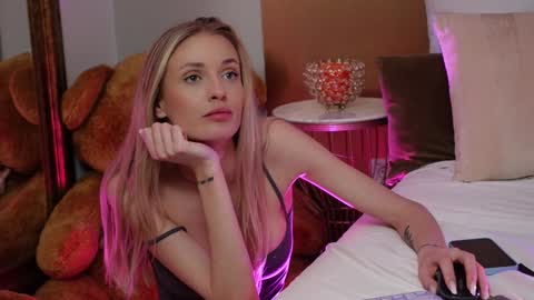 Amelia online show from 01.25.25