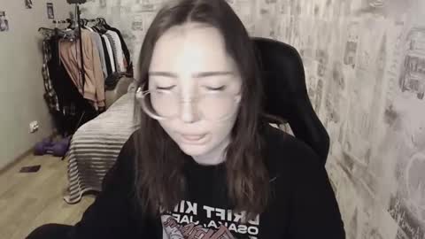 Snapshot of ameliakamishiro chatting on 12.20.24 Amelia online show from 12.20.24