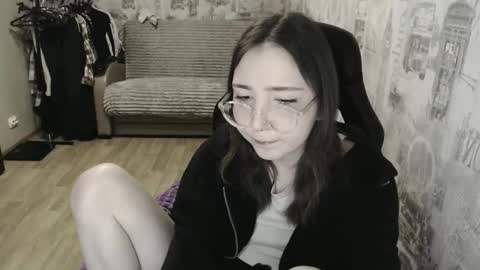 Snapshot of ameliakamishiro chatting on 02.09.25 Amelia online show from 02.09.25