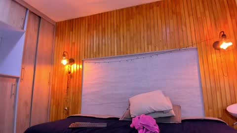 Snapshot of amelialeen7 chatting on 01.12.25 Daniela online show from 01.12.25