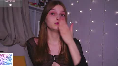 Snapshot of ameliami chatting on 03.27.26 Amelia online show from 03.27.26