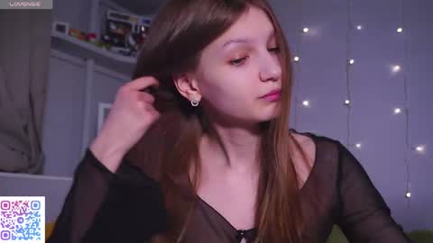 Snapshot of ameliami chatting on 04.15.26 Amelia online show from 04.15.26