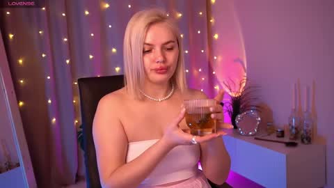  Amelia  online show from 03.07.26