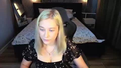 Amelia online show from 07.18.26