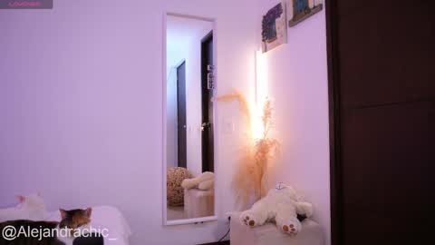 Alejandra  online show from 04.13.26