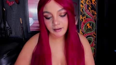 Snapshot of amelie_vandenoir chatting on 07.30.26 MISTRESS AMELIE online show from 07.30.26