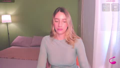 Amelie Graham online show from 02.12.25