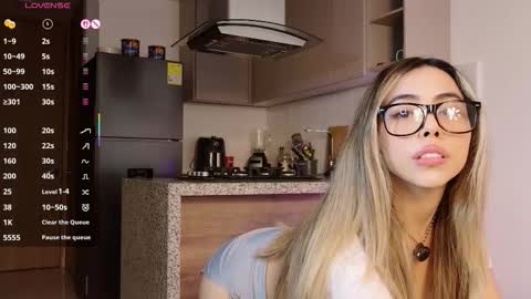 Victoria online show from 10.12.25