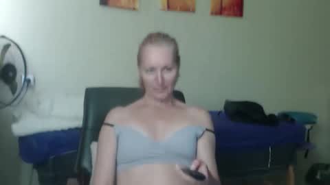 amelly777 online show from 04.17.26