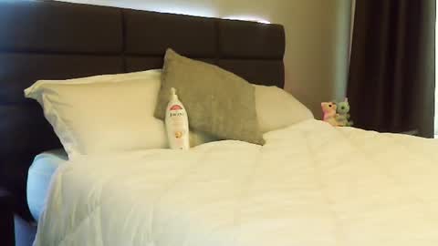 HOT white  naughty leo  xxx online show from 01.30.25