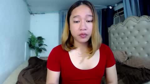 Snapshot of amera_slut chatting on 01.07.26 amera_slut online show from 01.07.26
