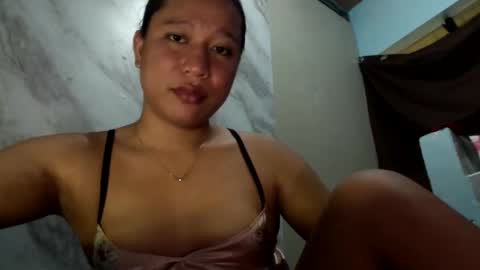 Snapshot of amera_slut chatting on 05.24.26 amera_slut online show from 05.24.26
